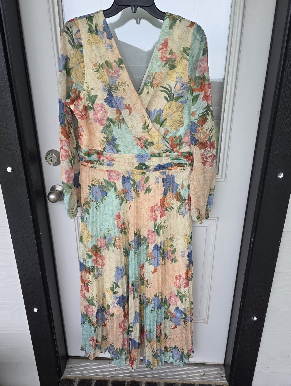 Siena Floral Maxi Dress Size 14 Pastel Garden Print Pleated Long Sleeve Boho - Picture 3 of 13